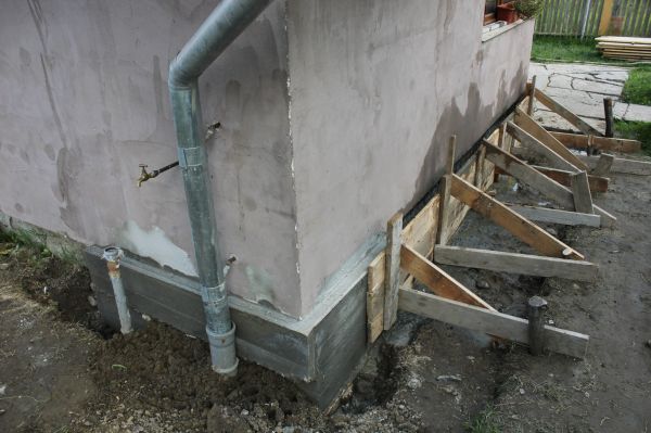House Underpinning in Elk Grove